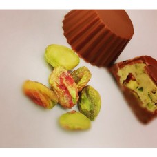 Chocolate stuffed with pistachio taste